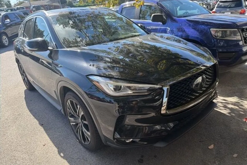 2021 Infiniti QX50 Luxe photo 1
