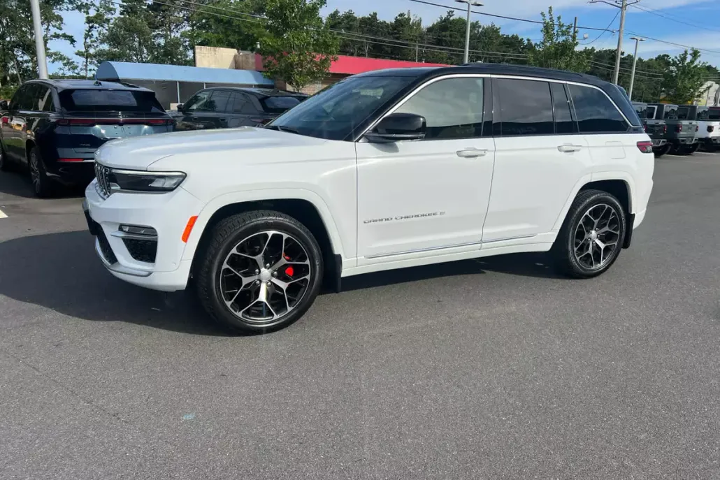 2024 Jeep Grand Cherokee Summit Reserve photo 1