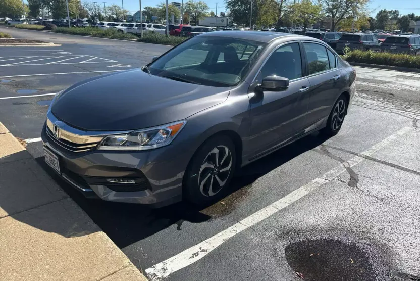 2016 Honda Accord EX photo 1