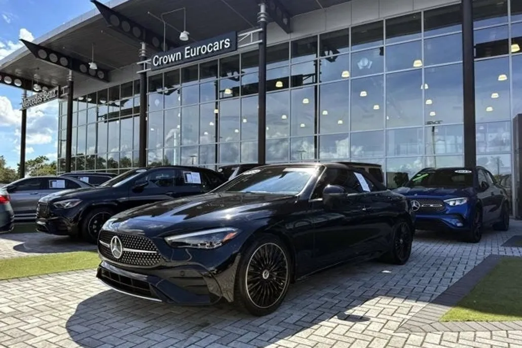 2025 Mercedes Benz CLE 300 4MATIC photo 1