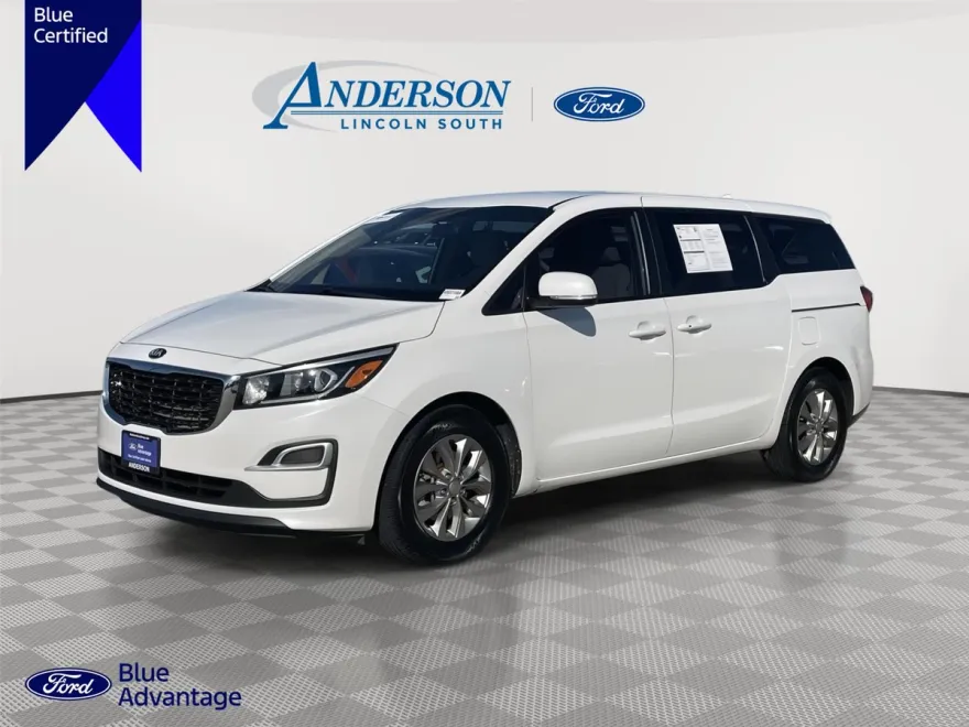 2019 Kia Sedona LX photo 1