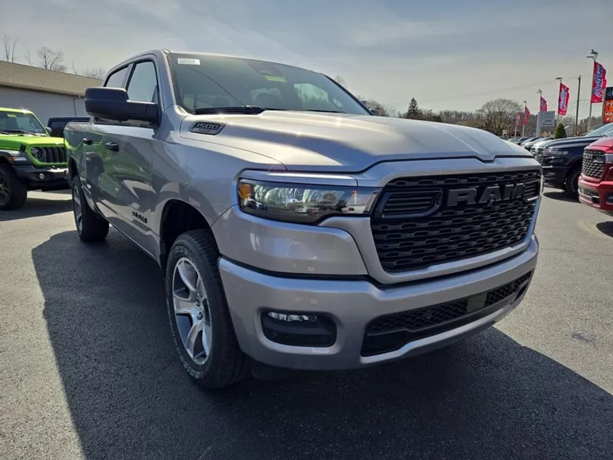 2025 Ram 1500 Tradesman photo 1