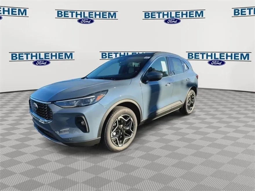 2025 Ford Escape Platinum photo 1