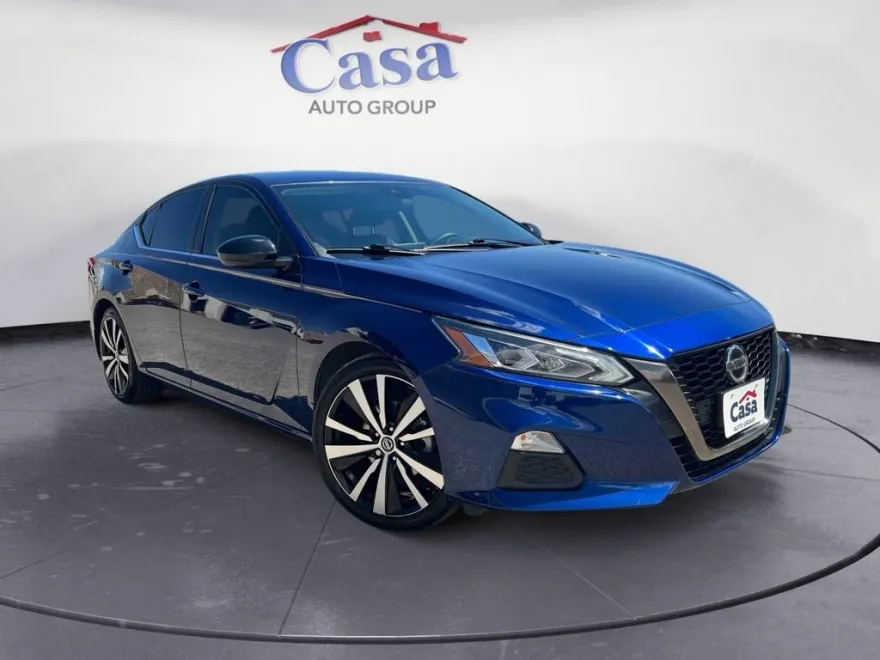 2022 Nissan Altima 2.5 SR photo 1