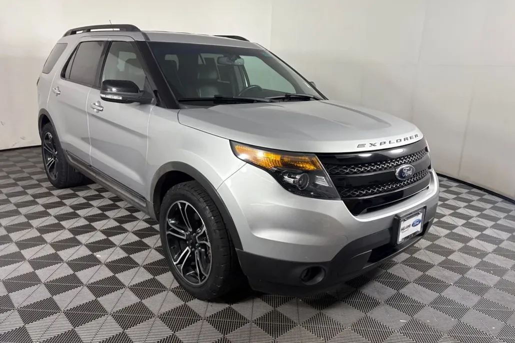2013 Ford Explorer Sport photo 1