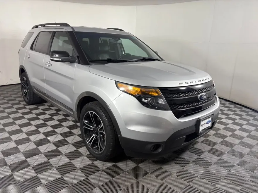 2013 Ford Explorer Sport photo 1