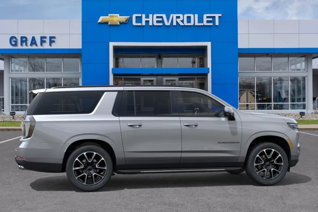 2025 Chevrolet Suburban RST photo 1