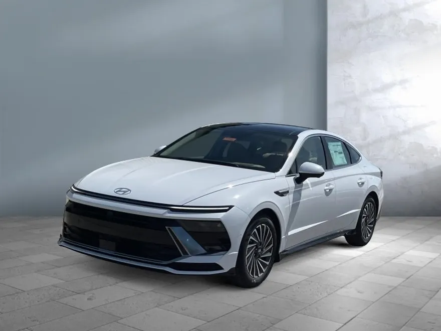 2025 Hyundai Sonata Hybrid Limited photo 1