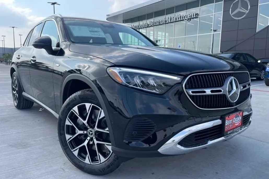 2025 Mercedes Benz GLC 350e 4MATIC photo 1