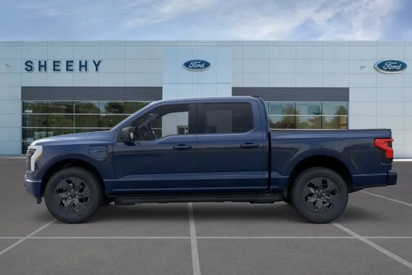 2025 Ford F-150 Lightning photo 1