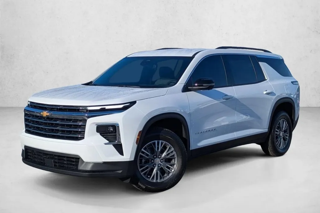 2025 Chevrolet Traverse photo 1