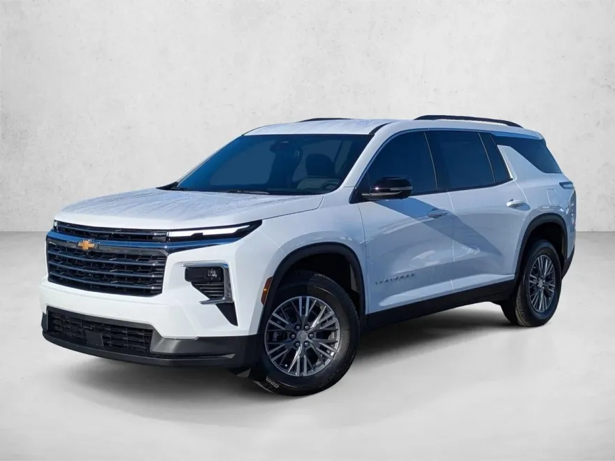 2025 Chevrolet Traverse photo 1