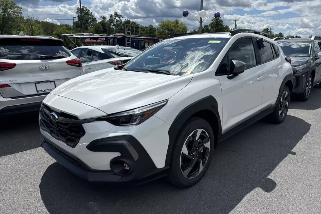 2025 Subaru Crosstrek Limited photo 1