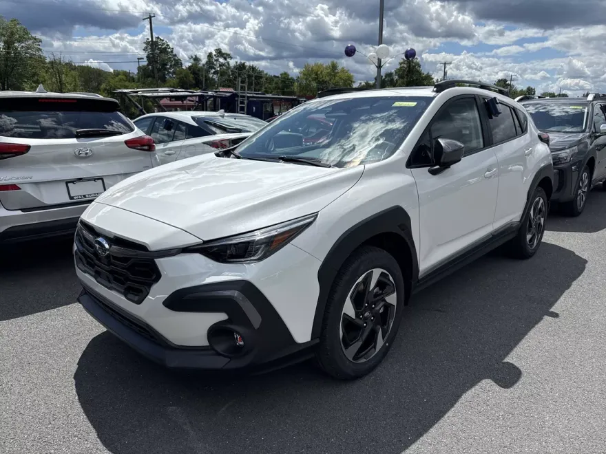 2025 Subaru Crosstrek Limited photo 1