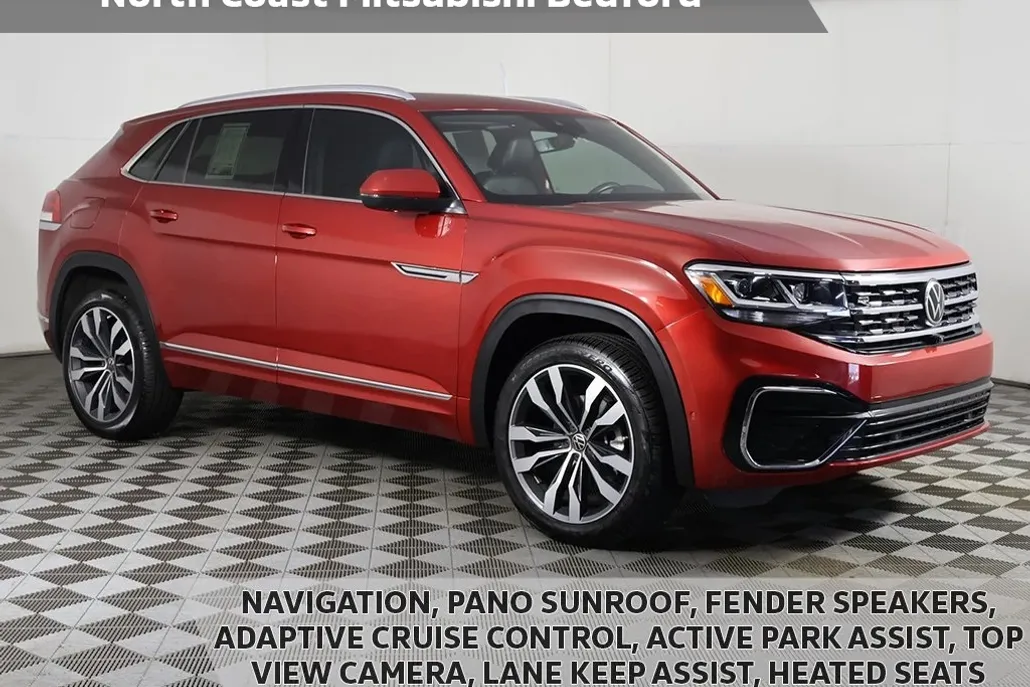 2022 Volkswagen Atlas Cross Sport V6 SEL Premium R-Line photo 1
