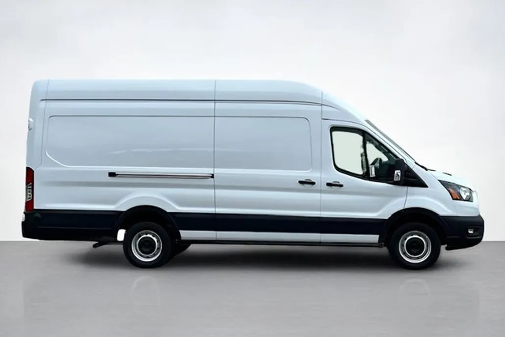 2025 Ford Transit photo 1