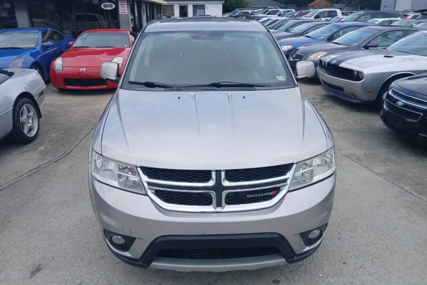 2017 Dodge Journey SXT photo 1