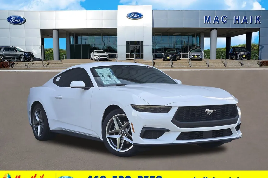 2025 Ford Mustang EcoBoost photo 1