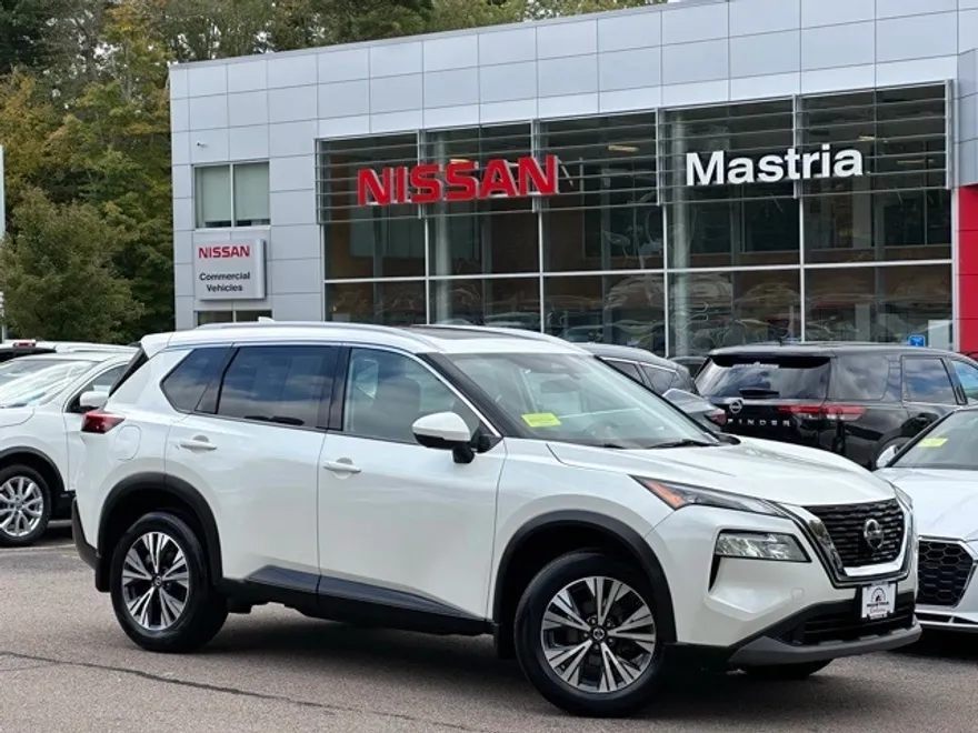 2021 Nissan Rogue SV photo 1