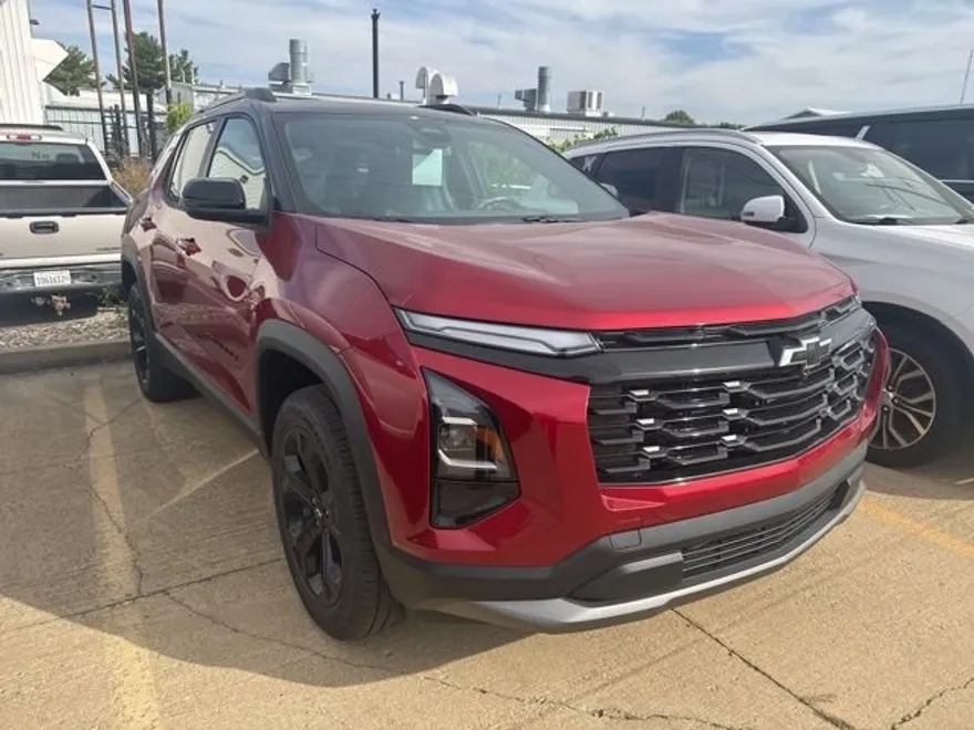 2026 Chevrolet Equinox LT photo 1