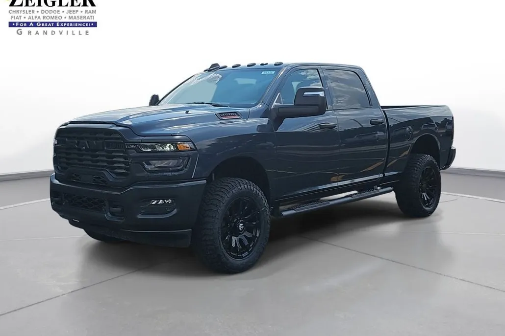 2025 Ram 2500 Tradesman photo 1
