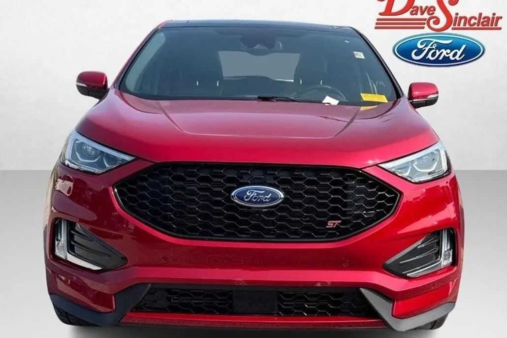 2024 Ford Edge ST photo 1