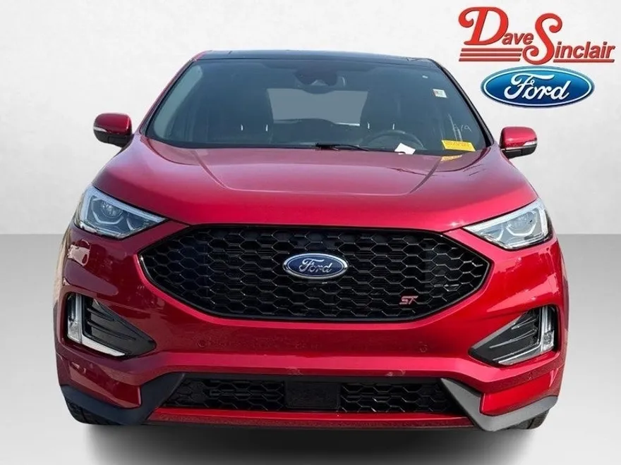 2024 Ford Edge ST photo 1