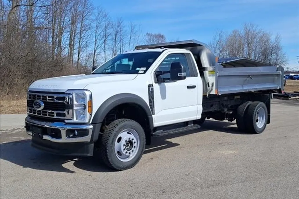 2024 Ford F-550 XL photo 1