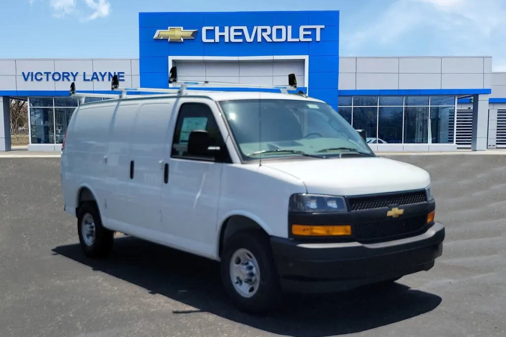 2025 Chevrolet Express Cargo 2500 photo 1