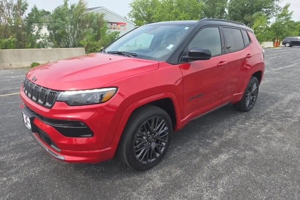 2024 Jeep Compass Limited photo 1