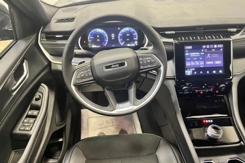 2025 Jeep Grand Cherokee Altitude X photo 1