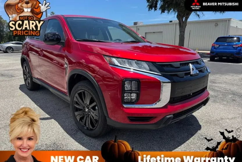 2025 Mitsubishi Outlander Sport LE photo 1