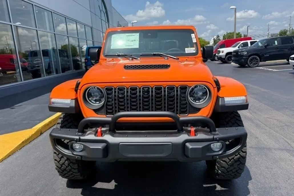 2025 Jeep Gladiator Mojave photo 1