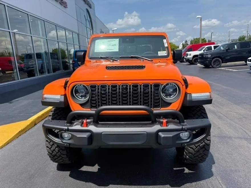 2025 Jeep Gladiator Mojave photo 1