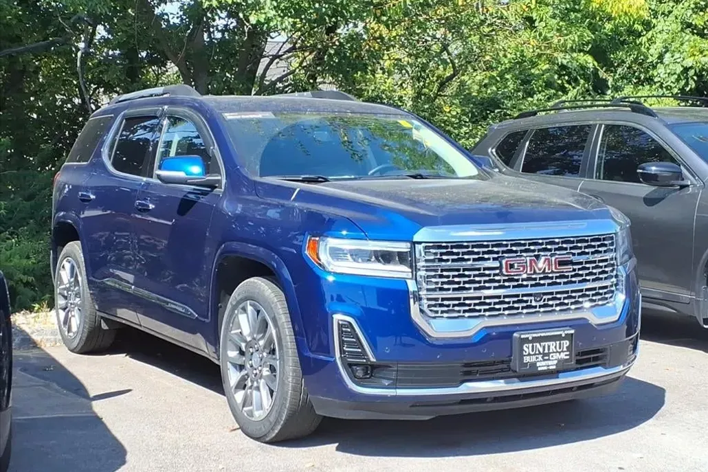 2023 Gmc Acadia Denali photo 1
