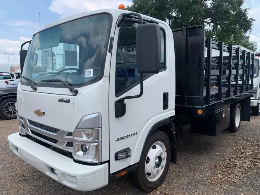 2024 Chevrolet Silverado 4500HD Base photo 1