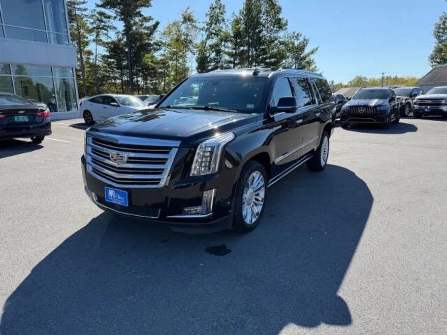 2019 Cadillac Escalade ESV Platinum photo 1