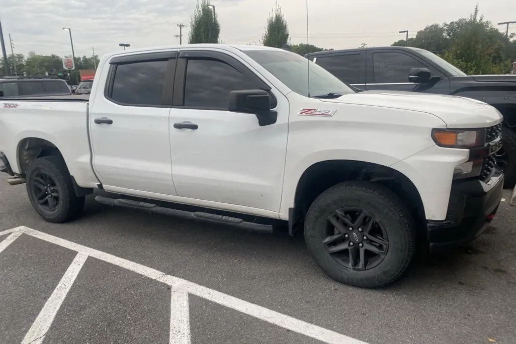 2021 Chevrolet Silverado 1500 Custom Trail Boss photo 1