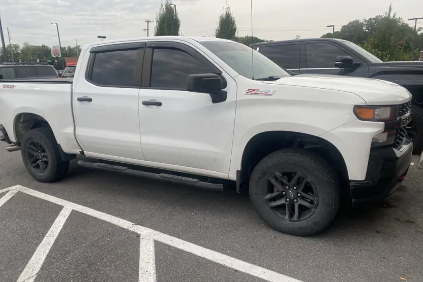 2021 Chevrolet Silverado 1500 Custom Trail Boss photo 1