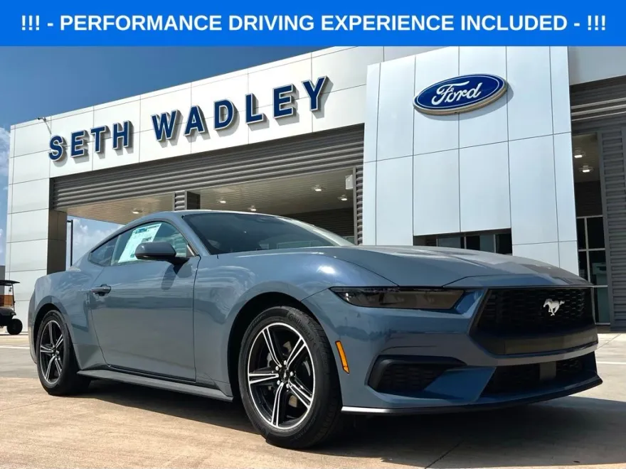 2025 Ford Mustang EcoBoost photo 1