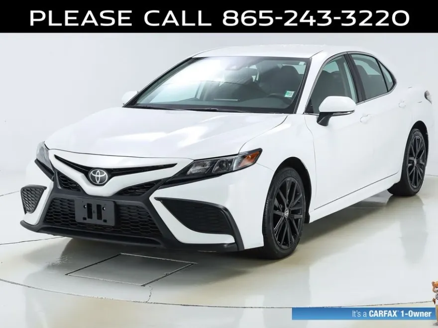2023 Toyota Camry SE photo 1