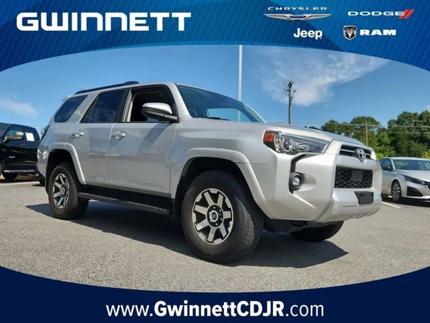 2022 Toyota 4Runner TRD Off-Road photo 1