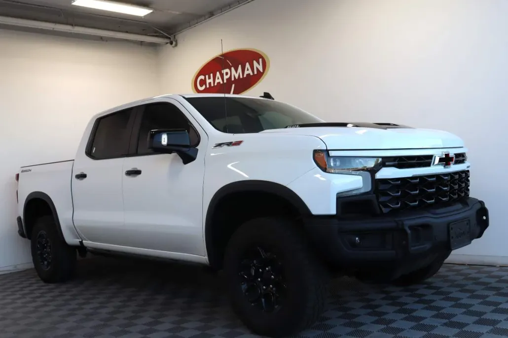 2024 Chevrolet Silverado 1500 ZR2 photo 1