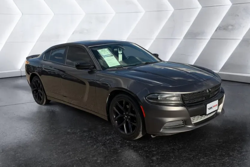 2019 Dodge Charger SXT photo 1