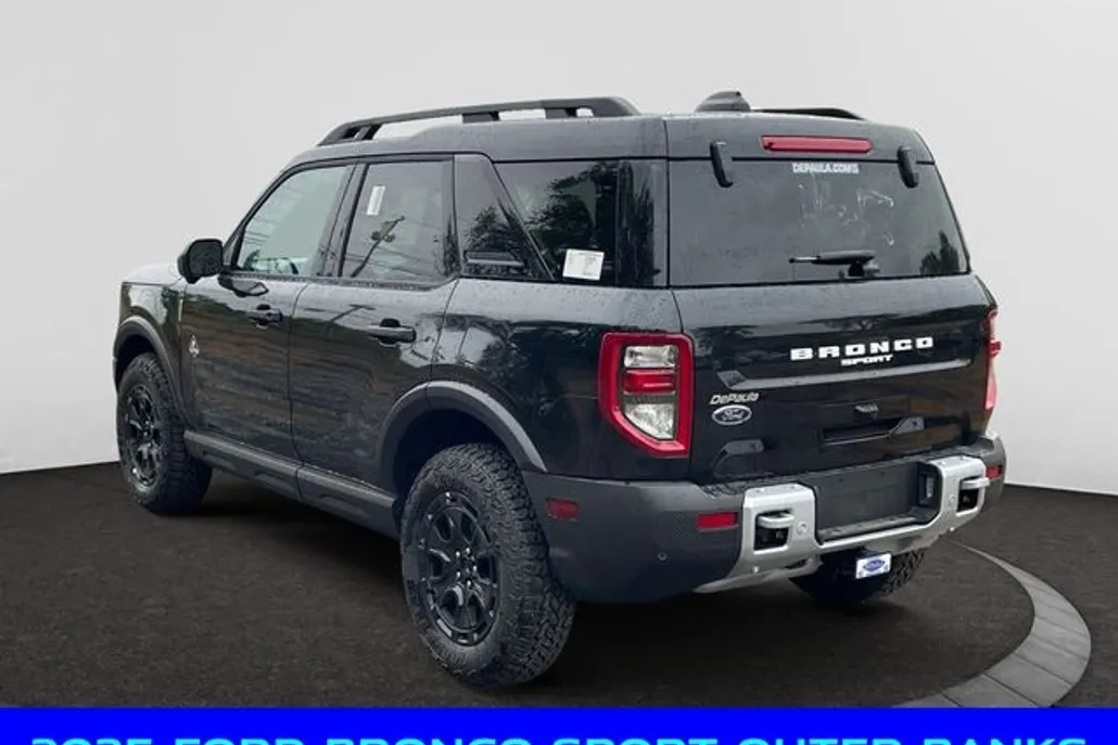 2025 Ford Bronco Sport Outer Banks photo 1