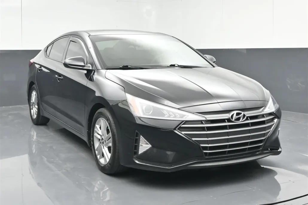 2020 Hyundai Elantra Limited photo 1