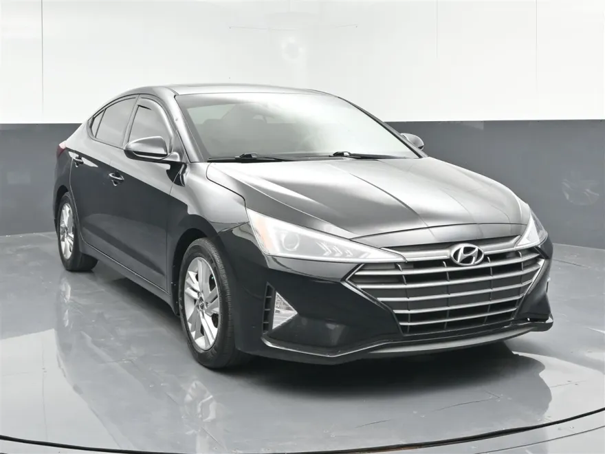 2020 Hyundai Elantra Limited photo 1