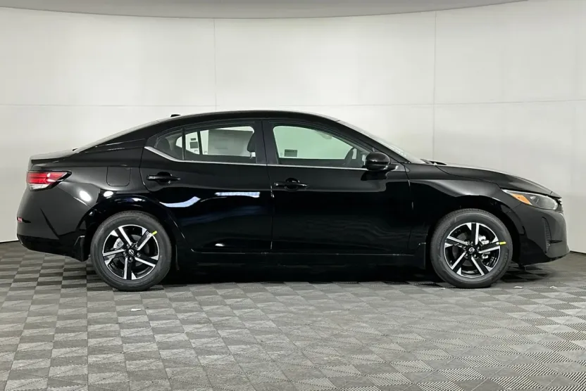 2025 Nissan Sentra SV photo 1