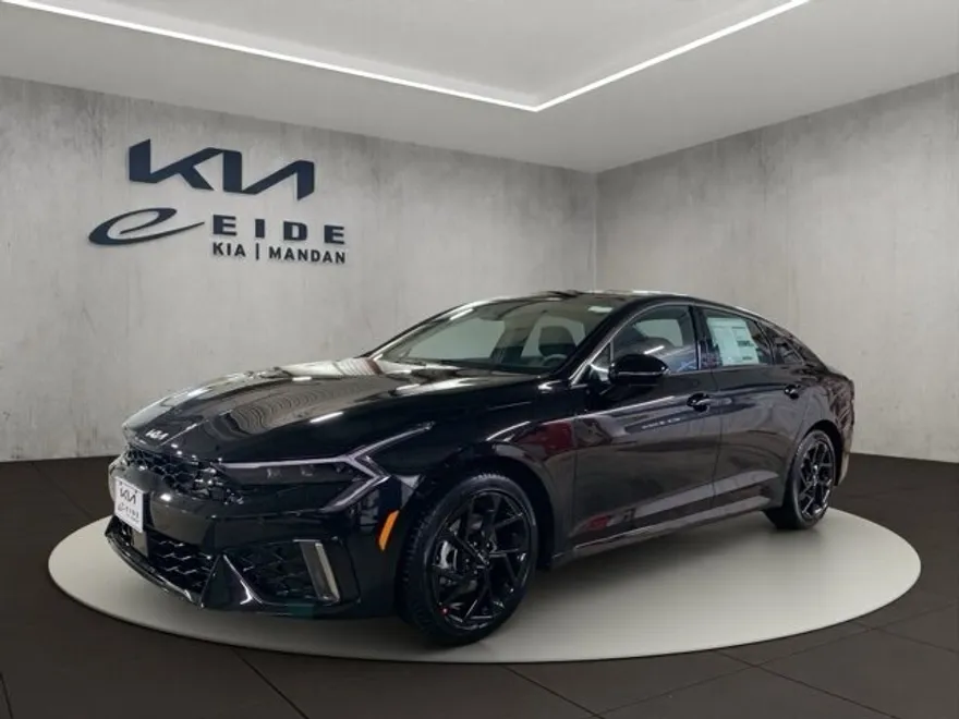 2026 Kia K5 GT-Line photo 1