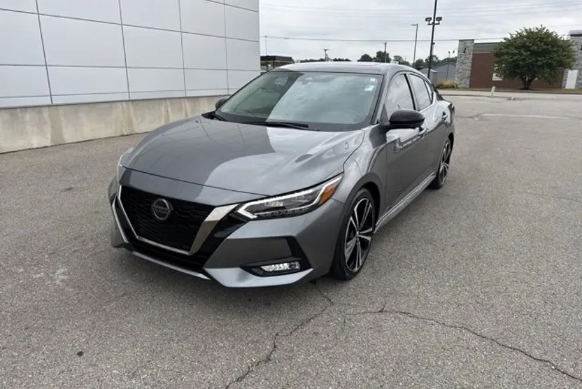 2023 Nissan Sentra SR photo 1